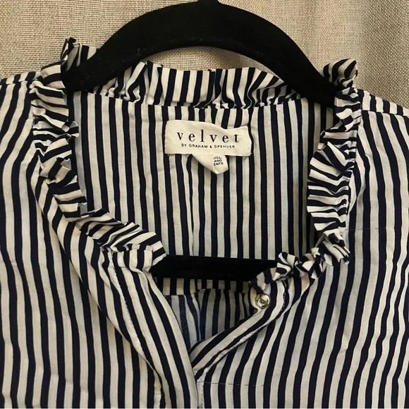 Black & White business casual blouse monochromatic striped, Medium - Picture 3 of 7